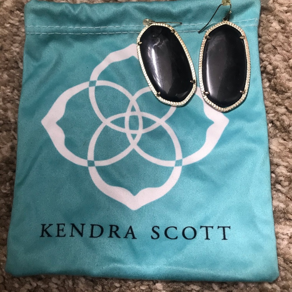 Kendra Scott “Danielle” Earrings